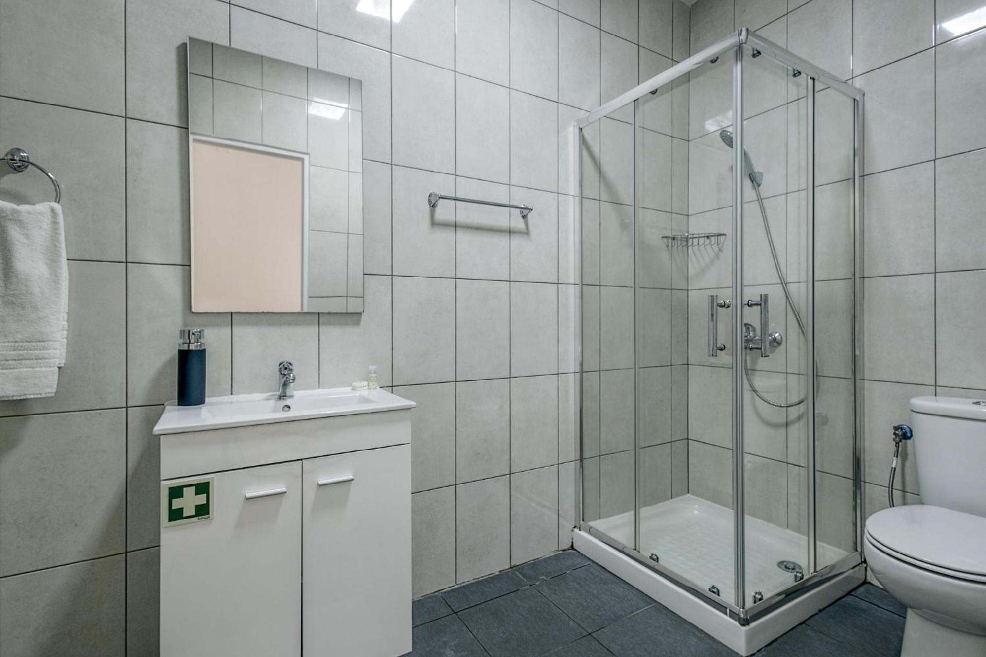 Travel & Live Aliados Apartment Porto Pokoj fotografie